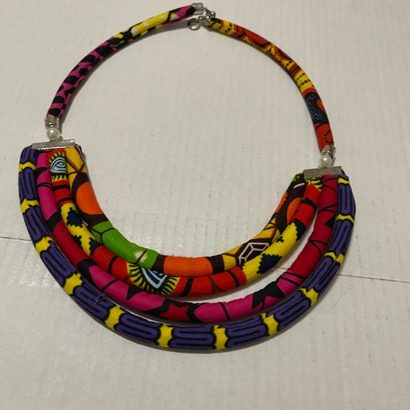 NECKLACE - Picture 3 of 5